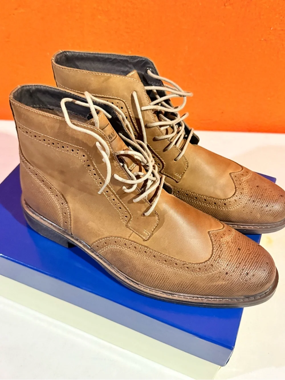 J.murphy stylish tan
